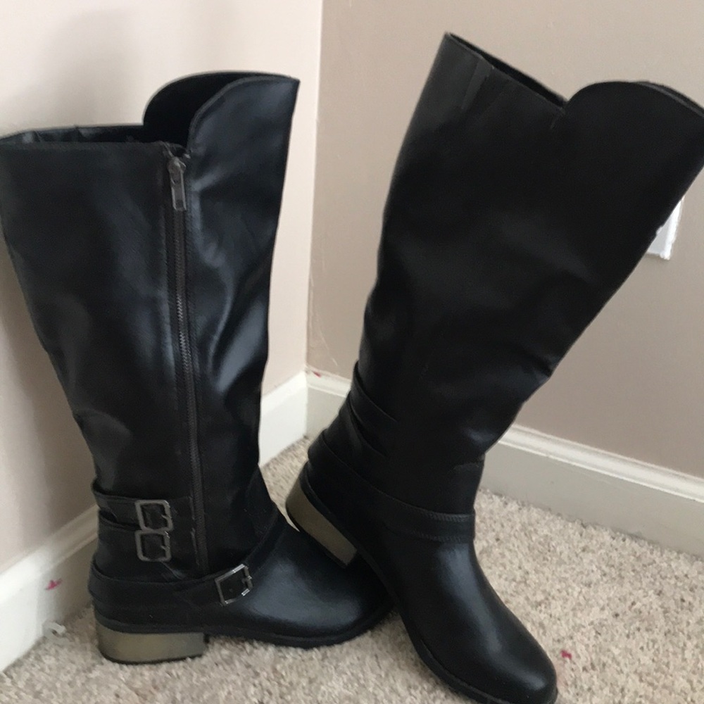 Black zip up boots